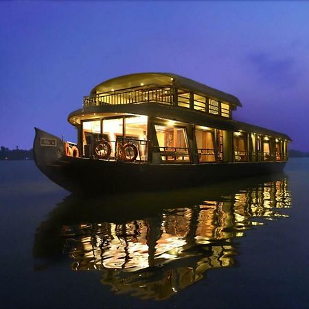 Cosy Premium Houseboats Hotel Alappuzha Exterior photo