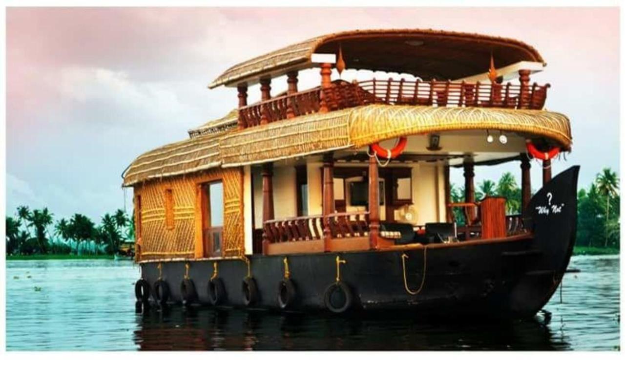 Cosy Premium Houseboats Hotel Alappuzha Exterior photo