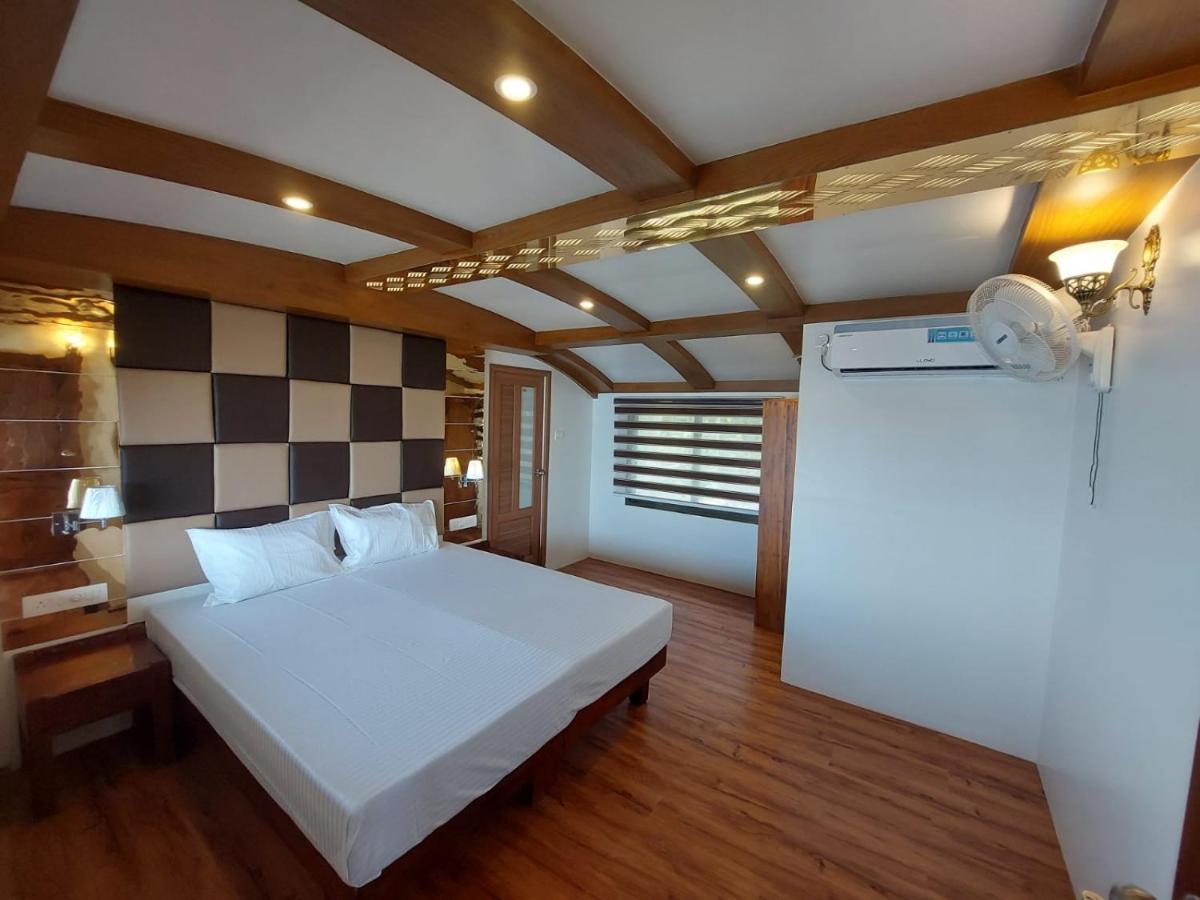 Cosy Premium Houseboats Hotel Alappuzha Exterior photo