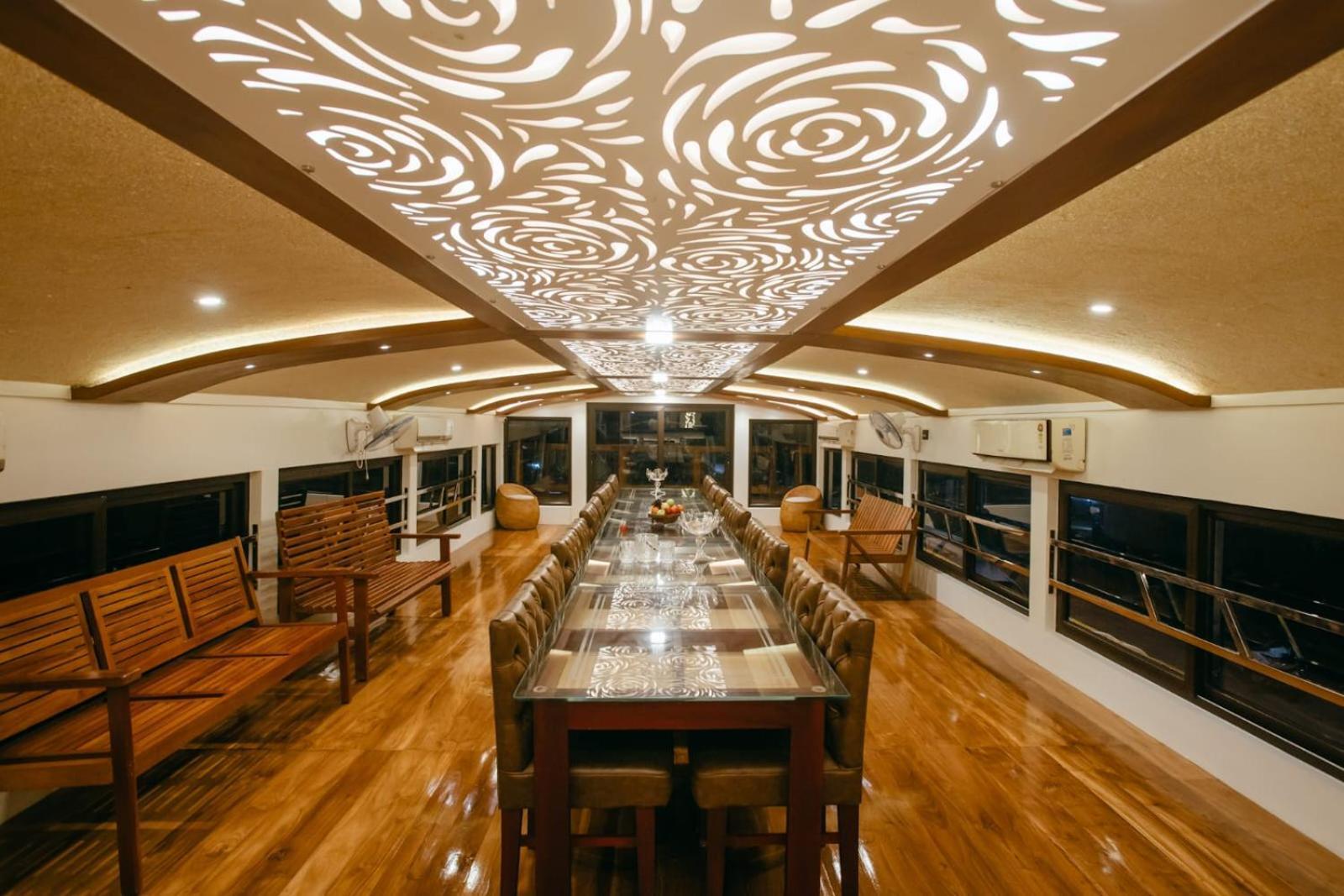 Cosy Premium Houseboats Hotel Alappuzha Exterior photo