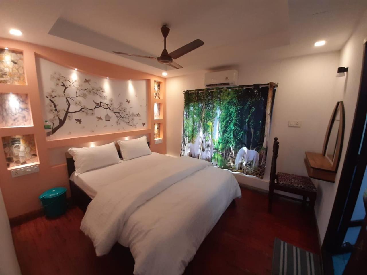 Cosy Premium Houseboats Hotel Alappuzha Exterior photo